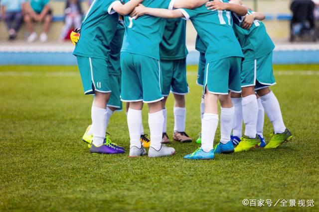 单届世界杯淘汰赛创造15次以上机会＋15次射门，梅西是历史第三人